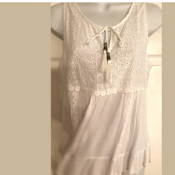 🆕 PAPER CRANE White Eyelet Tank Top Tassel Blouse - Picture 4 of 7